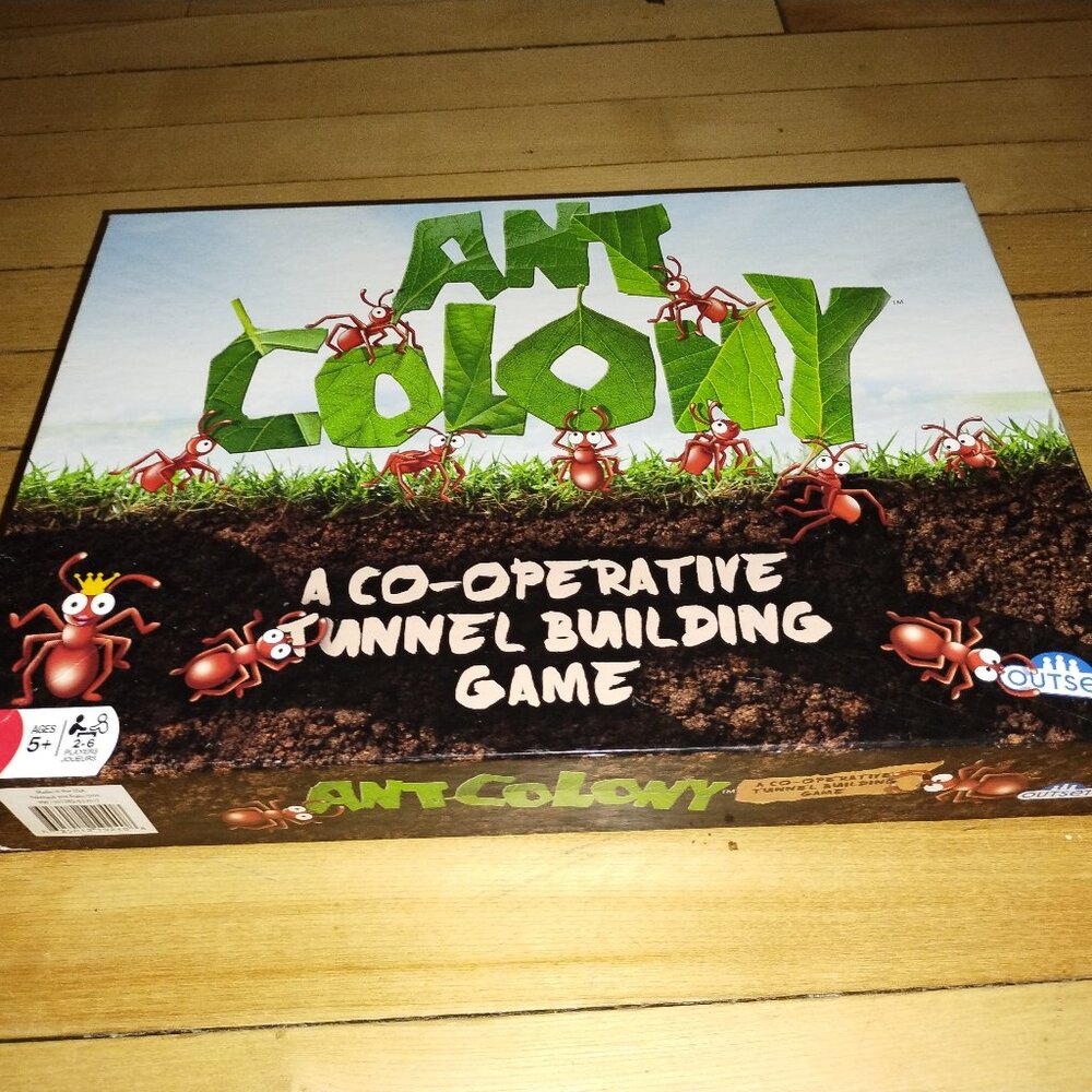 Ant Colony A Co-operative Tunnel Building Board Game (Outset Media, 2017)